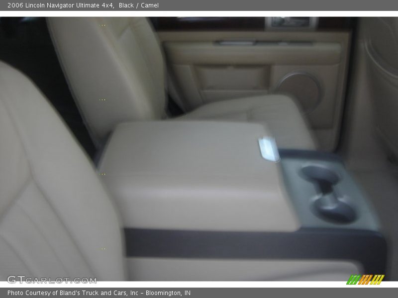 Black / Camel 2006 Lincoln Navigator Ultimate 4x4