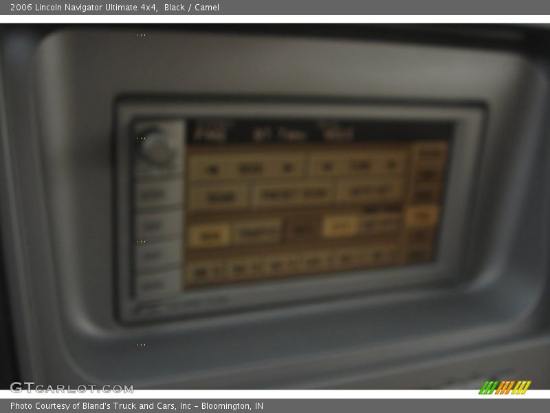 Black / Camel 2006 Lincoln Navigator Ultimate 4x4