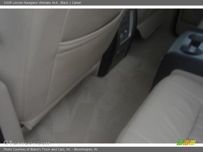 Black / Camel 2006 Lincoln Navigator Ultimate 4x4