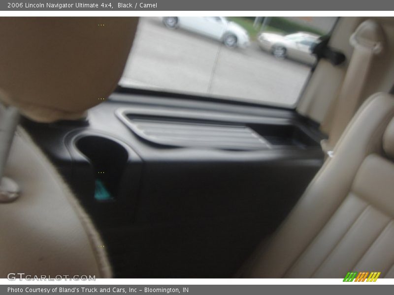 Black / Camel 2006 Lincoln Navigator Ultimate 4x4