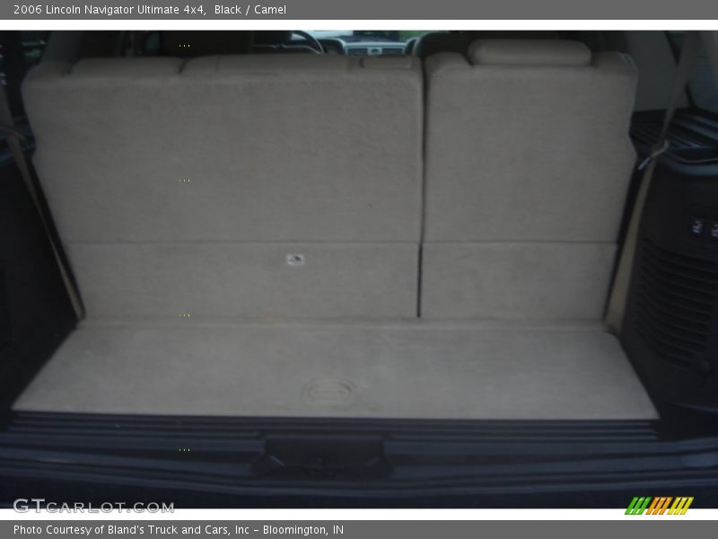 Black / Camel 2006 Lincoln Navigator Ultimate 4x4
