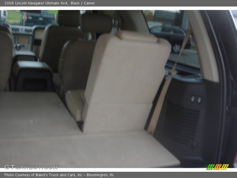 Black / Camel 2006 Lincoln Navigator Ultimate 4x4
