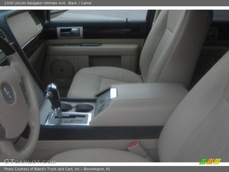 Black / Camel 2006 Lincoln Navigator Ultimate 4x4
