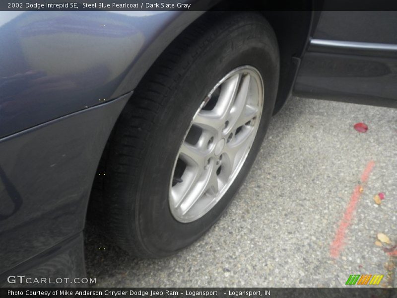 Steel Blue Pearlcoat / Dark Slate Gray 2002 Dodge Intrepid SE