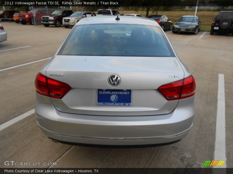 Reflex Silver Metallic / Titan Black 2013 Volkswagen Passat TDI SE
