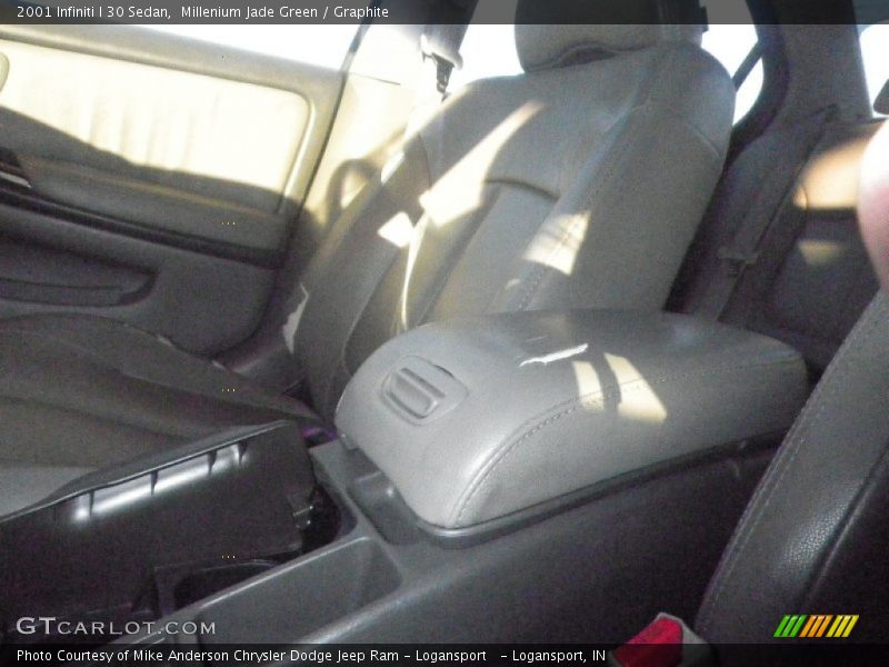 Millenium Jade Green / Graphite 2001 Infiniti I 30 Sedan