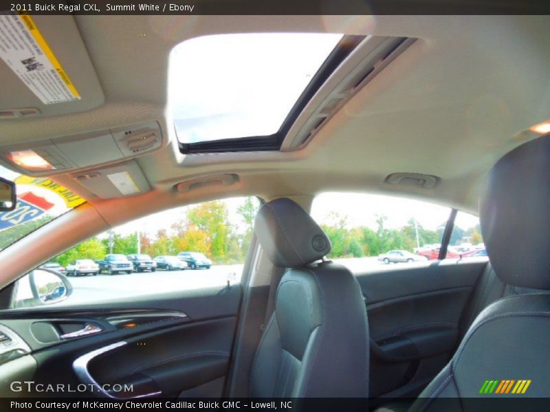 Summit White / Ebony 2011 Buick Regal CXL