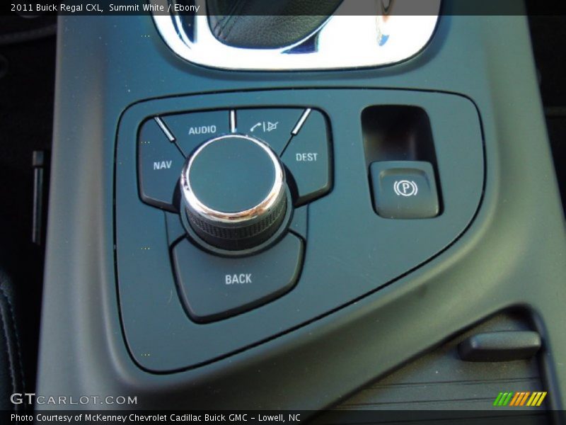 Summit White / Ebony 2011 Buick Regal CXL