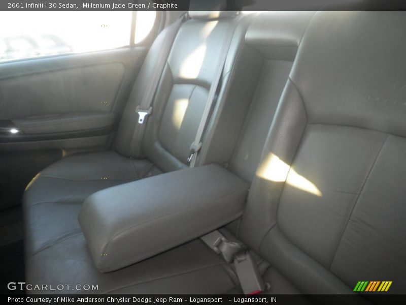 Millenium Jade Green / Graphite 2001 Infiniti I 30 Sedan