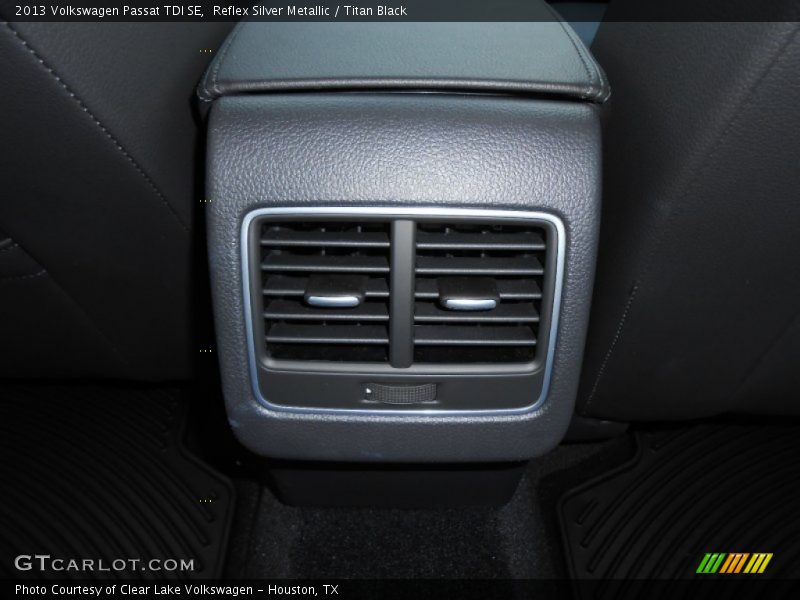 Reflex Silver Metallic / Titan Black 2013 Volkswagen Passat TDI SE