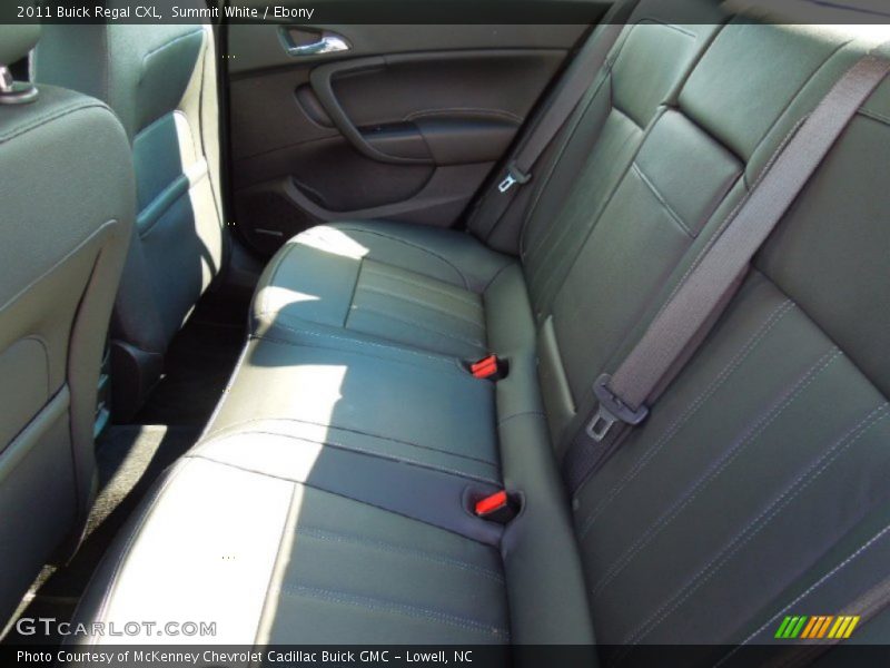 Summit White / Ebony 2011 Buick Regal CXL