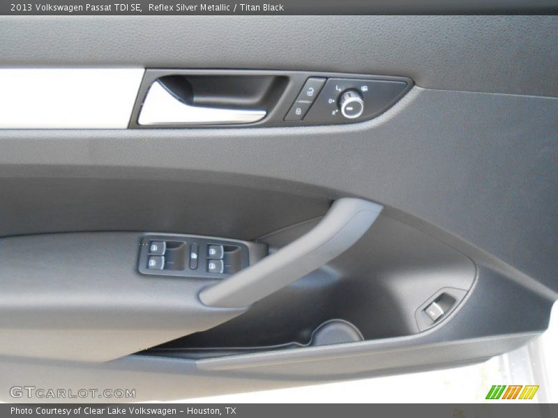 Reflex Silver Metallic / Titan Black 2013 Volkswagen Passat TDI SE
