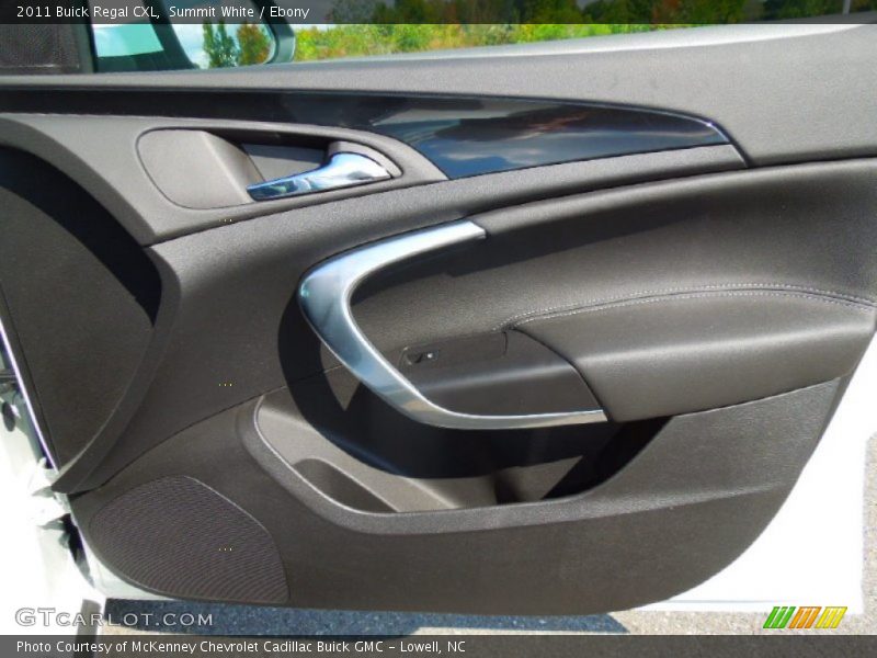 Summit White / Ebony 2011 Buick Regal CXL