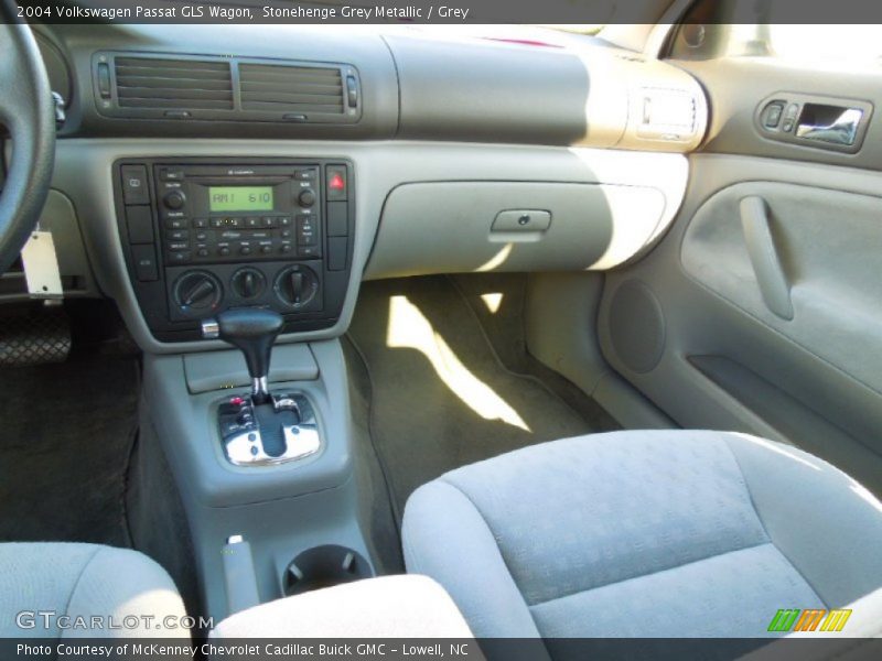 Stonehenge Grey Metallic / Grey 2004 Volkswagen Passat GLS Wagon