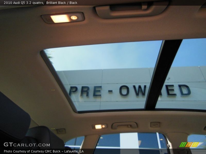 Brilliant Black / Black 2010 Audi Q5 3.2 quattro