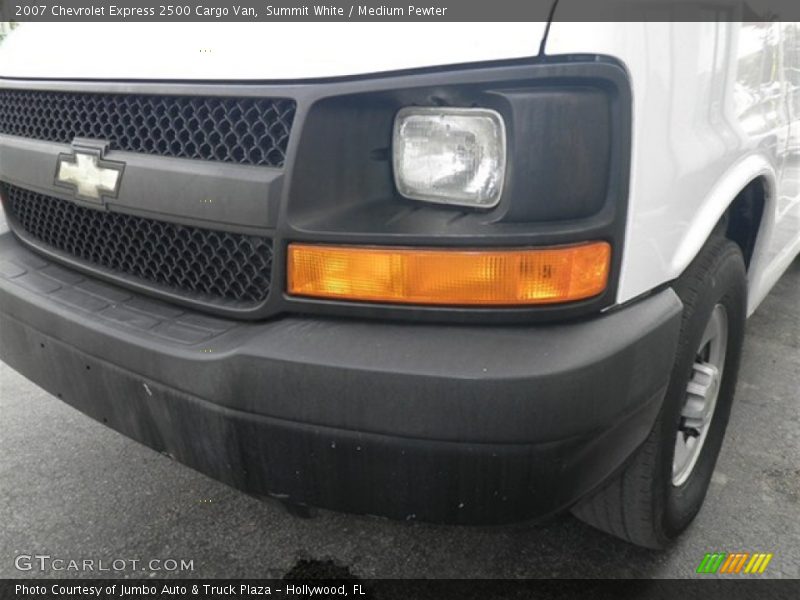 Summit White / Medium Pewter 2007 Chevrolet Express 2500 Cargo Van