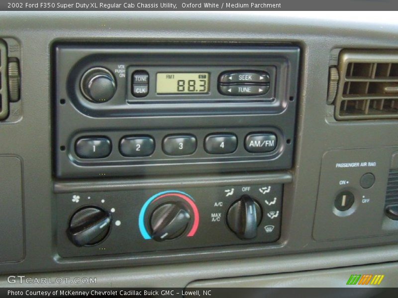 Controls of 2002 F350 Super Duty XL Regular Cab Chassis Utility