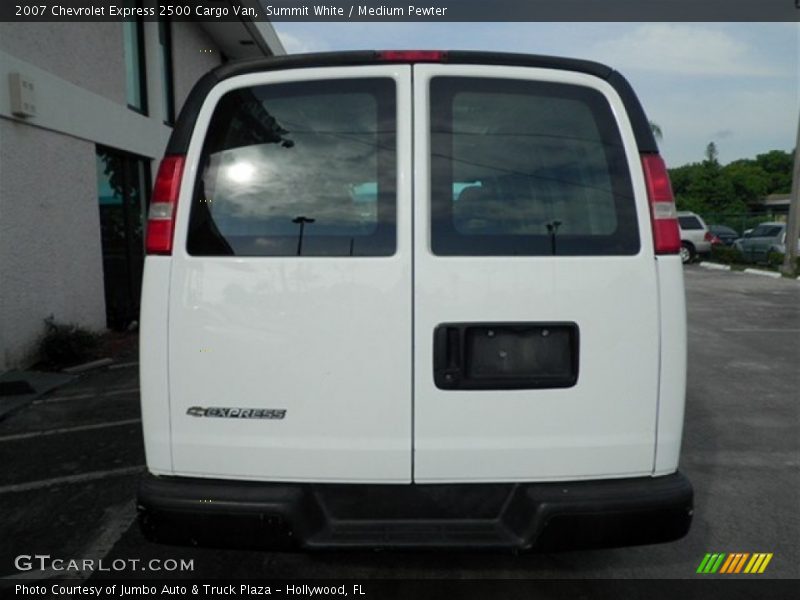 Summit White / Medium Pewter 2007 Chevrolet Express 2500 Cargo Van