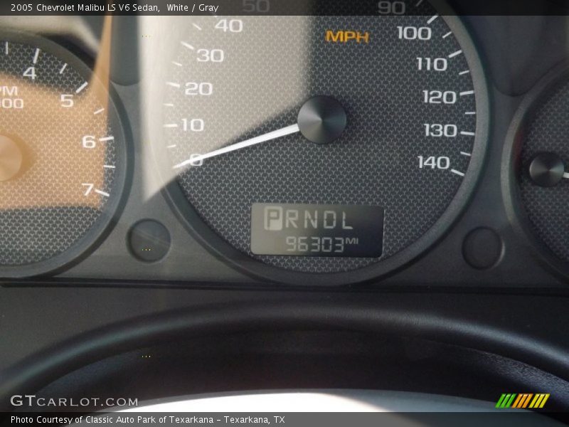 White / Gray 2005 Chevrolet Malibu LS V6 Sedan