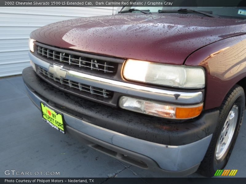 Dark Carmine Red Metallic / Graphite Gray 2002 Chevrolet Silverado 1500 LS Extended Cab