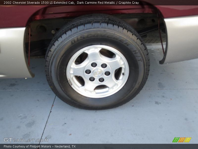 Dark Carmine Red Metallic / Graphite Gray 2002 Chevrolet Silverado 1500 LS Extended Cab