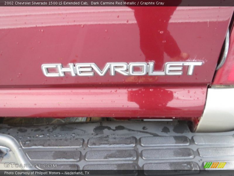 Dark Carmine Red Metallic / Graphite Gray 2002 Chevrolet Silverado 1500 LS Extended Cab