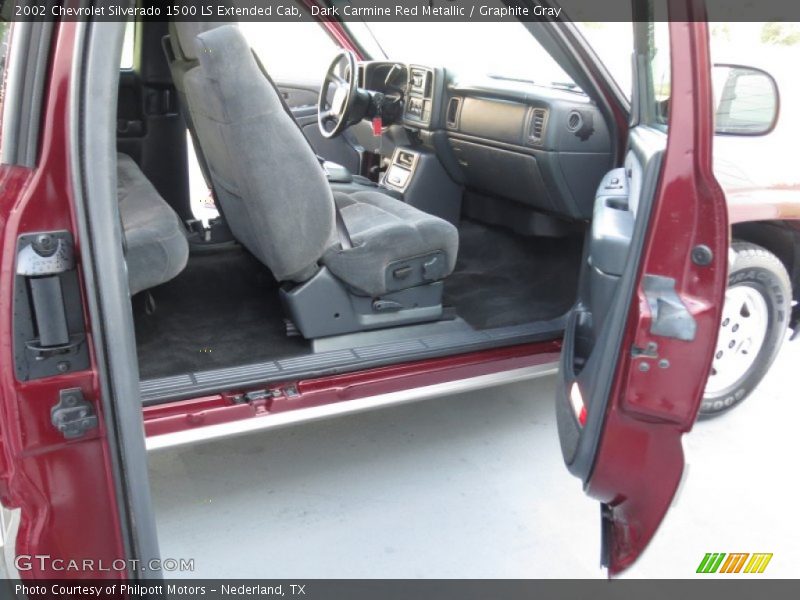 Dark Carmine Red Metallic / Graphite Gray 2002 Chevrolet Silverado 1500 LS Extended Cab
