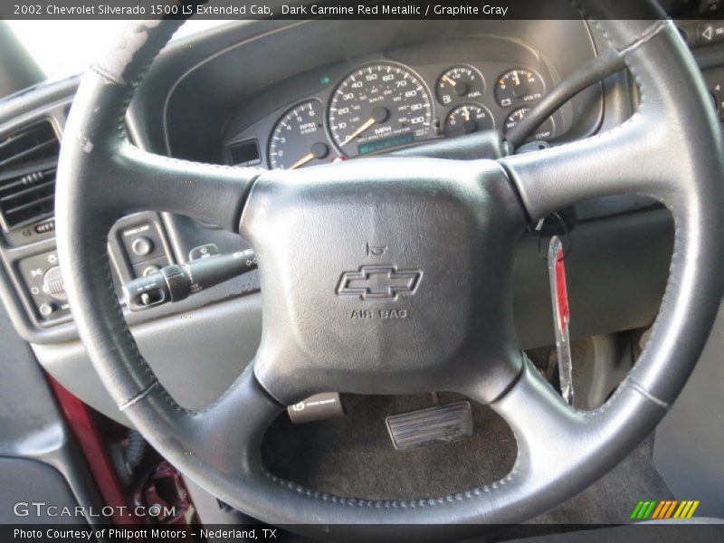 Dark Carmine Red Metallic / Graphite Gray 2002 Chevrolet Silverado 1500 LS Extended Cab