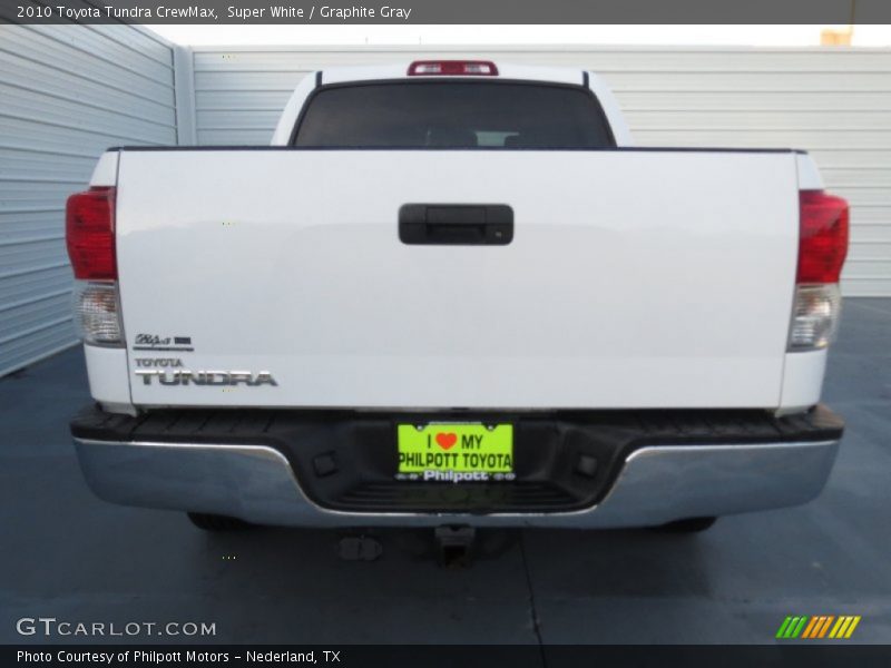 Super White / Graphite Gray 2010 Toyota Tundra CrewMax
