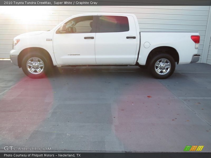 Super White / Graphite Gray 2010 Toyota Tundra CrewMax