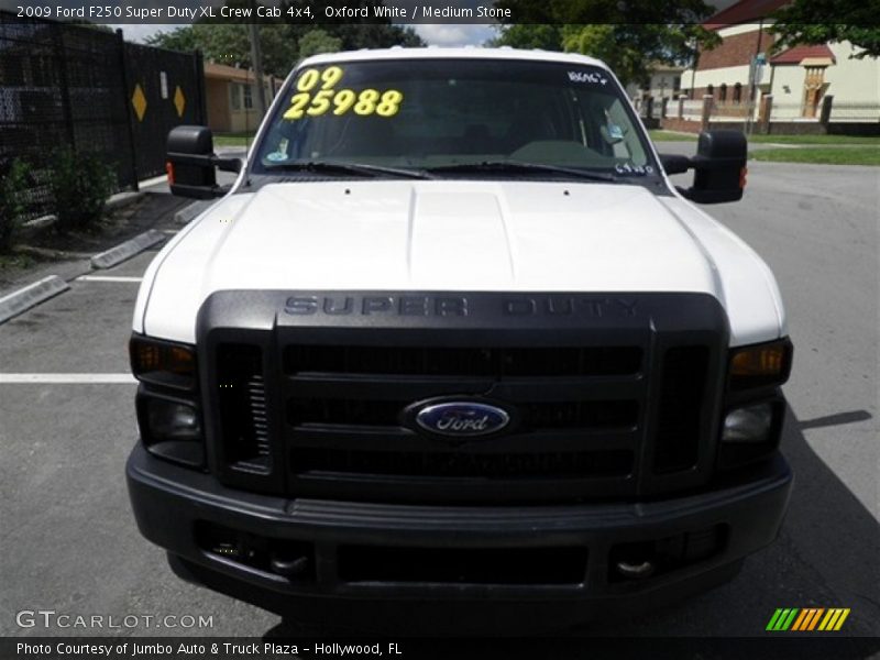 Oxford White / Medium Stone 2009 Ford F250 Super Duty XL Crew Cab 4x4