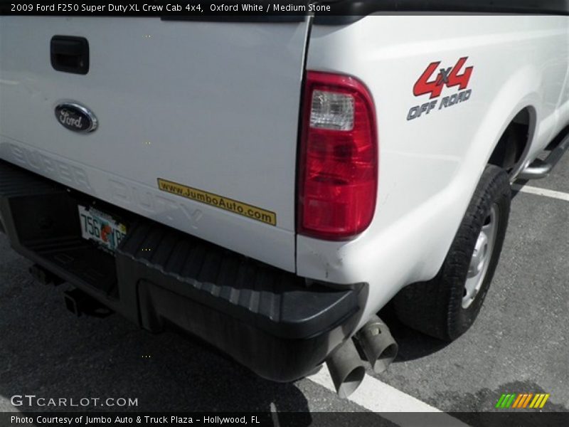 Oxford White / Medium Stone 2009 Ford F250 Super Duty XL Crew Cab 4x4