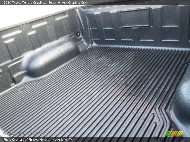 Super White / Graphite Gray 2010 Toyota Tundra CrewMax