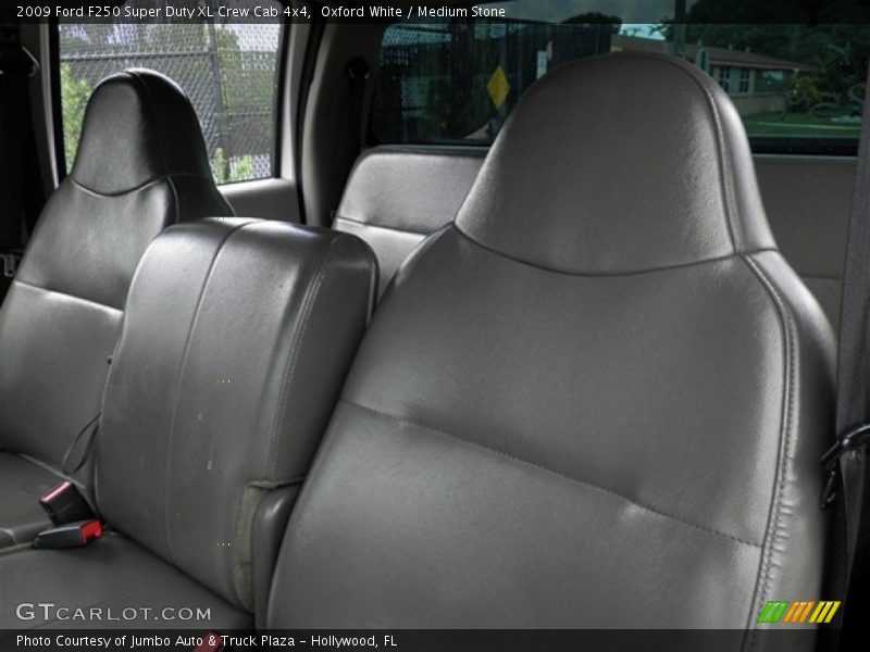 Oxford White / Medium Stone 2009 Ford F250 Super Duty XL Crew Cab 4x4