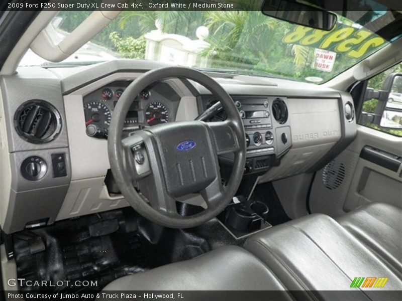 Oxford White / Medium Stone 2009 Ford F250 Super Duty XL Crew Cab 4x4