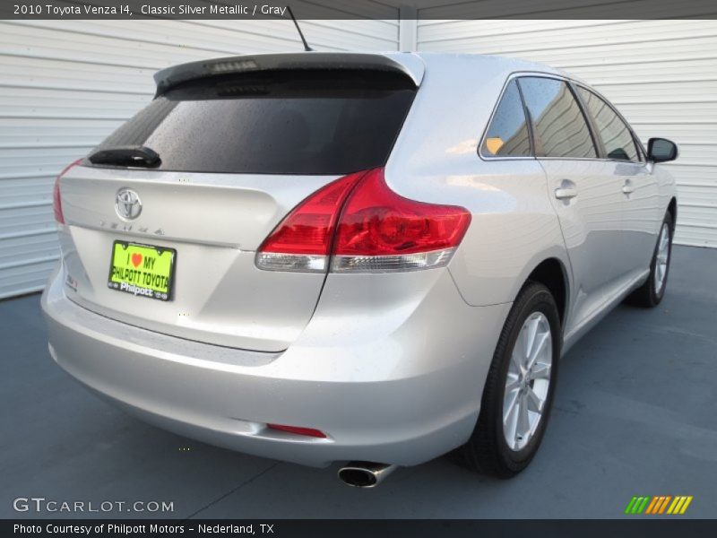 Classic Silver Metallic / Gray 2010 Toyota Venza I4