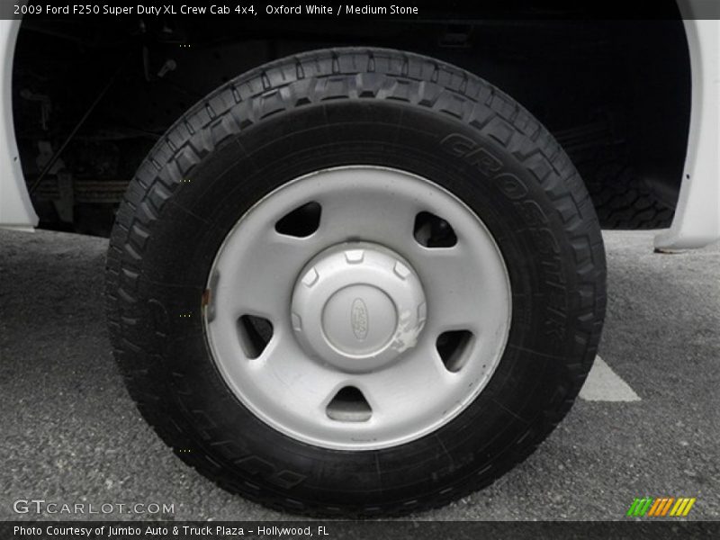Oxford White / Medium Stone 2009 Ford F250 Super Duty XL Crew Cab 4x4