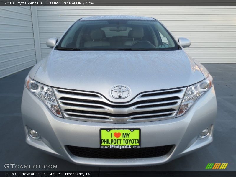 Classic Silver Metallic / Gray 2010 Toyota Venza I4