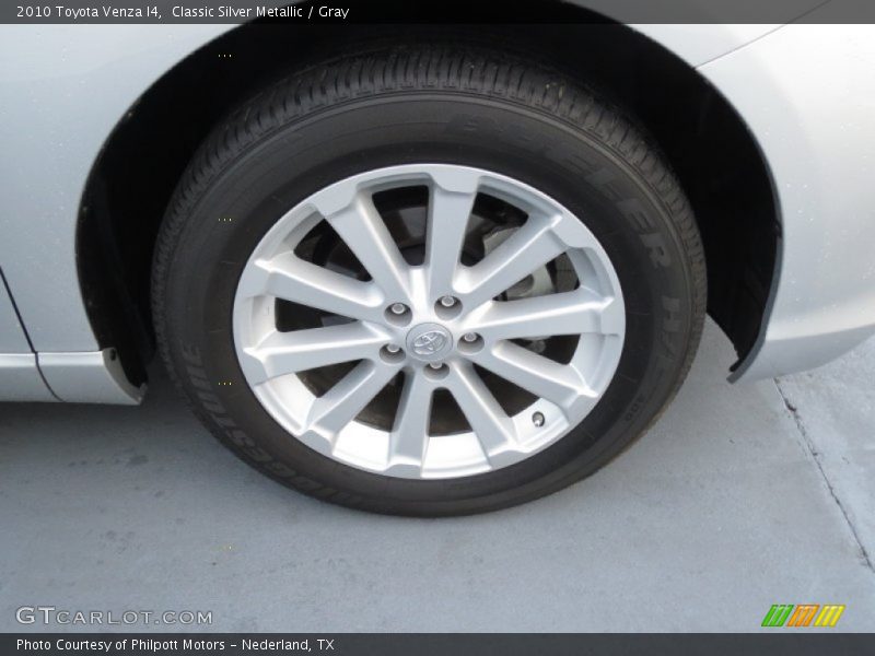 Classic Silver Metallic / Gray 2010 Toyota Venza I4