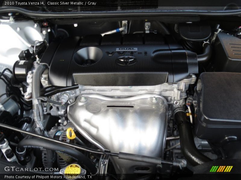 Classic Silver Metallic / Gray 2010 Toyota Venza I4