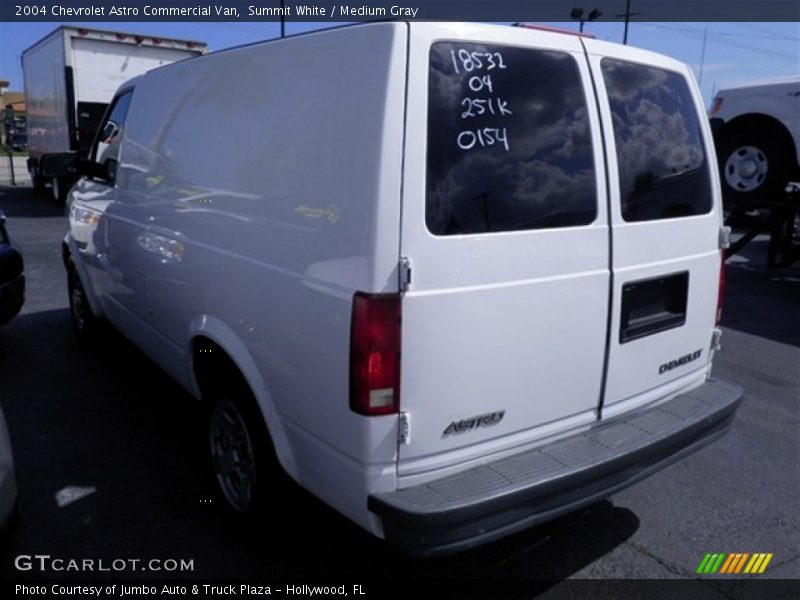 Summit White / Medium Gray 2004 Chevrolet Astro Commercial Van