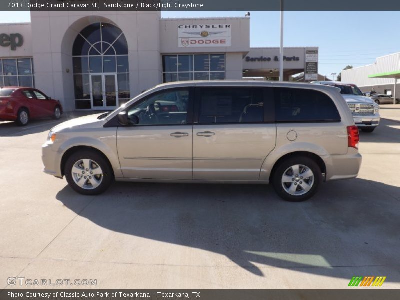 Sandstone / Black/Light Graystone 2013 Dodge Grand Caravan SE