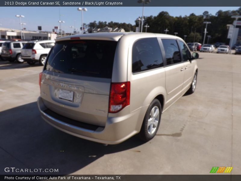 Sandstone / Black/Light Graystone 2013 Dodge Grand Caravan SE
