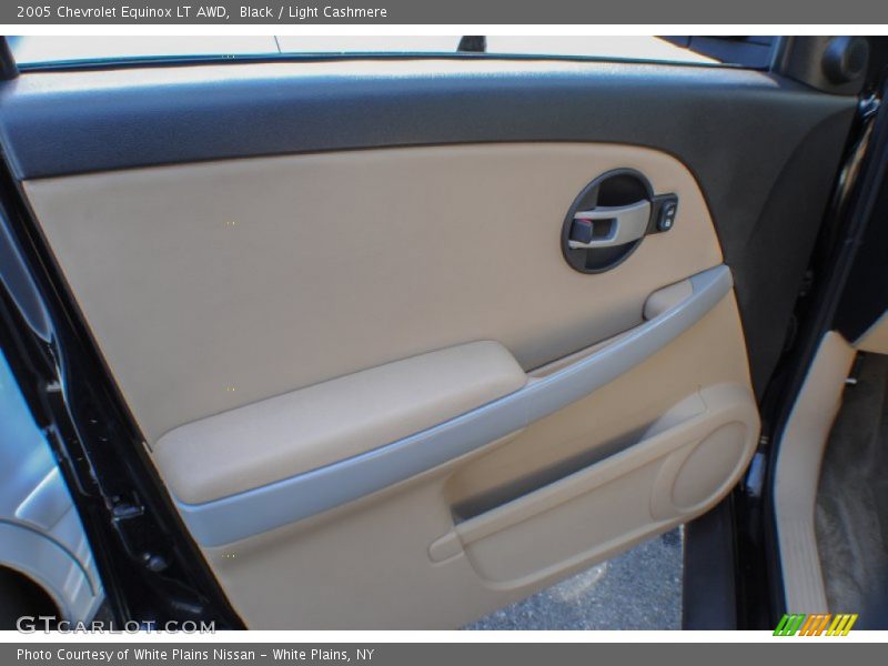 Black / Light Cashmere 2005 Chevrolet Equinox LT AWD