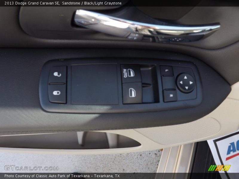 Sandstone / Black/Light Graystone 2013 Dodge Grand Caravan SE
