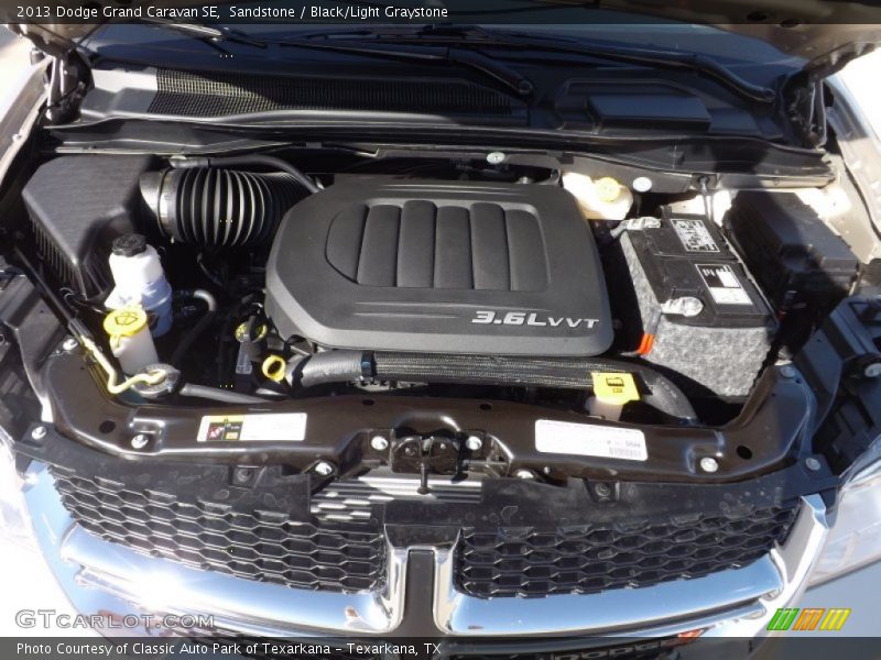 Sandstone / Black/Light Graystone 2013 Dodge Grand Caravan SE