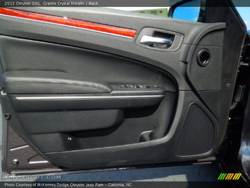Door Panel of 2013 300 