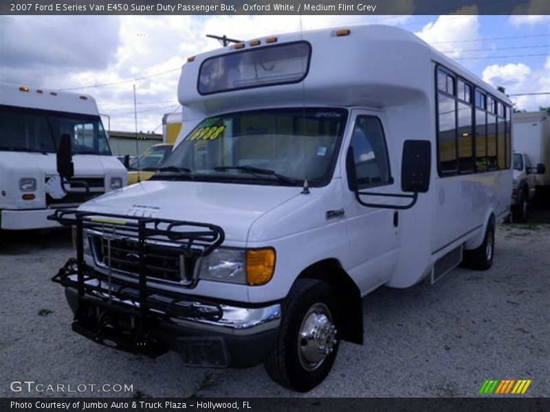 Oxford White / Medium Flint Grey 2007 Ford E Series Van E450 Super Duty Passenger Bus