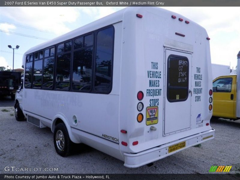 Oxford White / Medium Flint Grey 2007 Ford E Series Van E450 Super Duty Passenger Bus