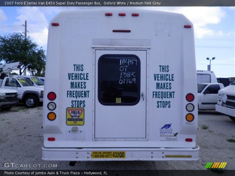 Oxford White / Medium Flint Grey 2007 Ford E Series Van E450 Super Duty Passenger Bus